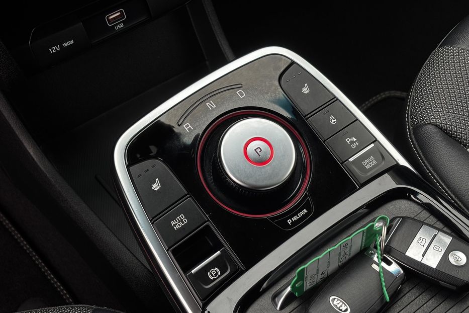 Продам Kia Niro 64квт 2020 года в Львове