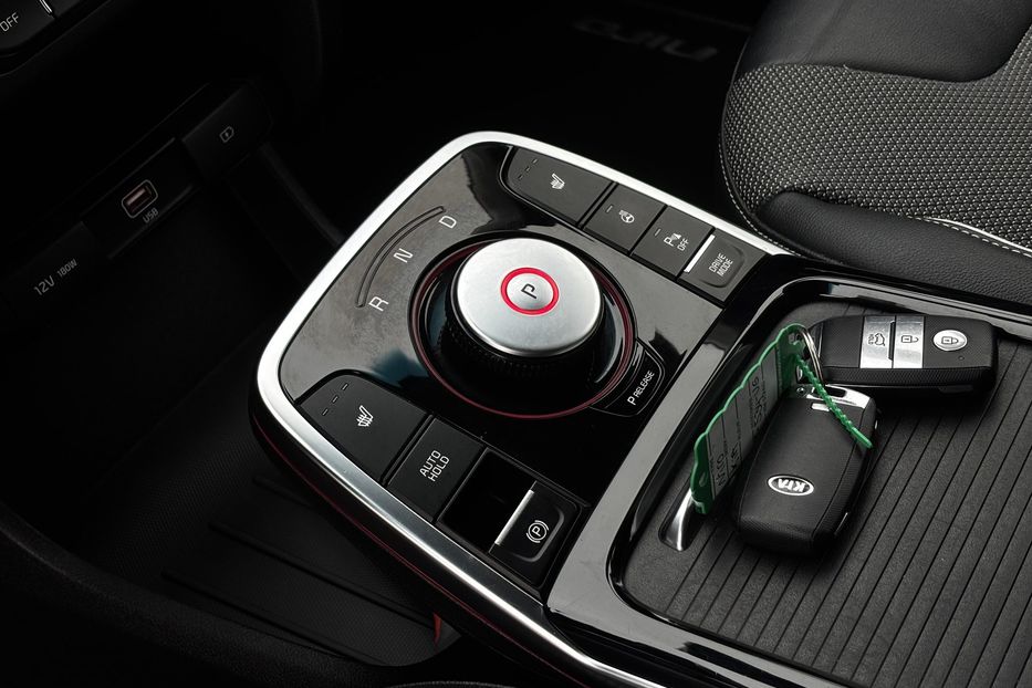 Продам Kia Niro 64квт 2020 года в Львове