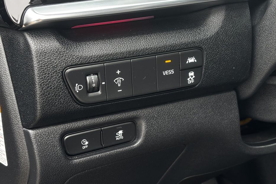 Продам Kia Niro 64квт 2020 года в Львове