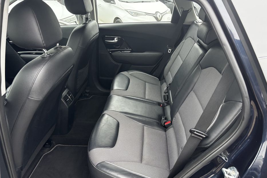 Продам Kia Niro 64квт 2020 года в Львове