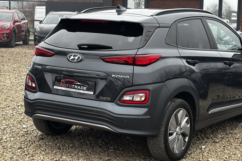 Продам Hyundai Kona 64квт авто у Львові  2020 года в Львове