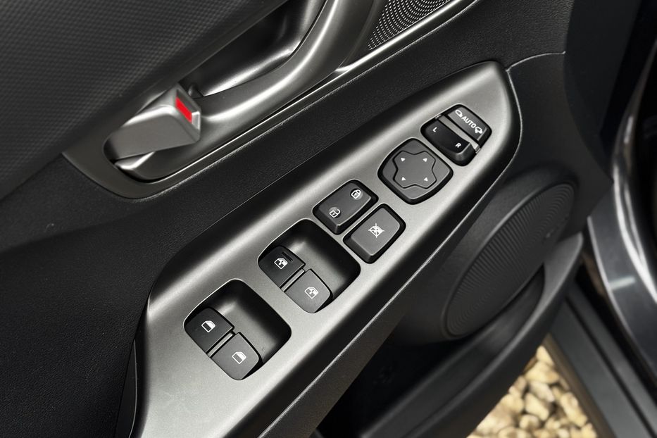 Продам Hyundai Kona 64квт авто у Львові  2020 года в Львове