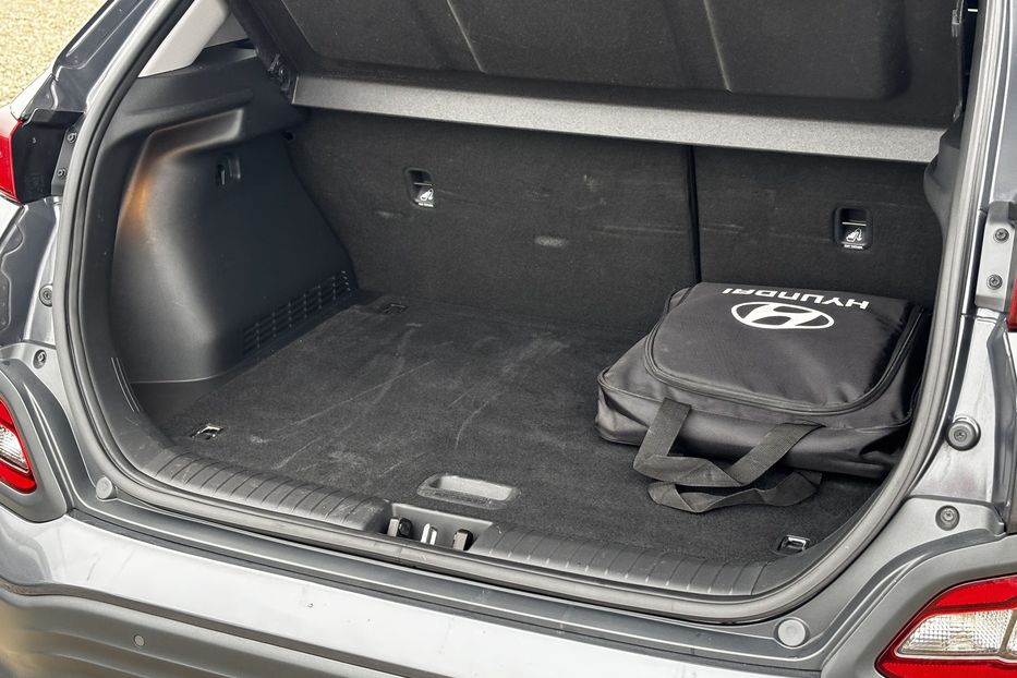 Продам Hyundai Kona 64квт авто у Львові  2020 года в Львове