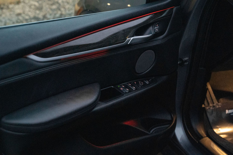 Продам BMW X5 35i xDrive 2015 года в Черновцах