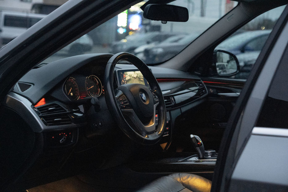 Продам BMW X5 35i xDrive 2015 года в Черновцах