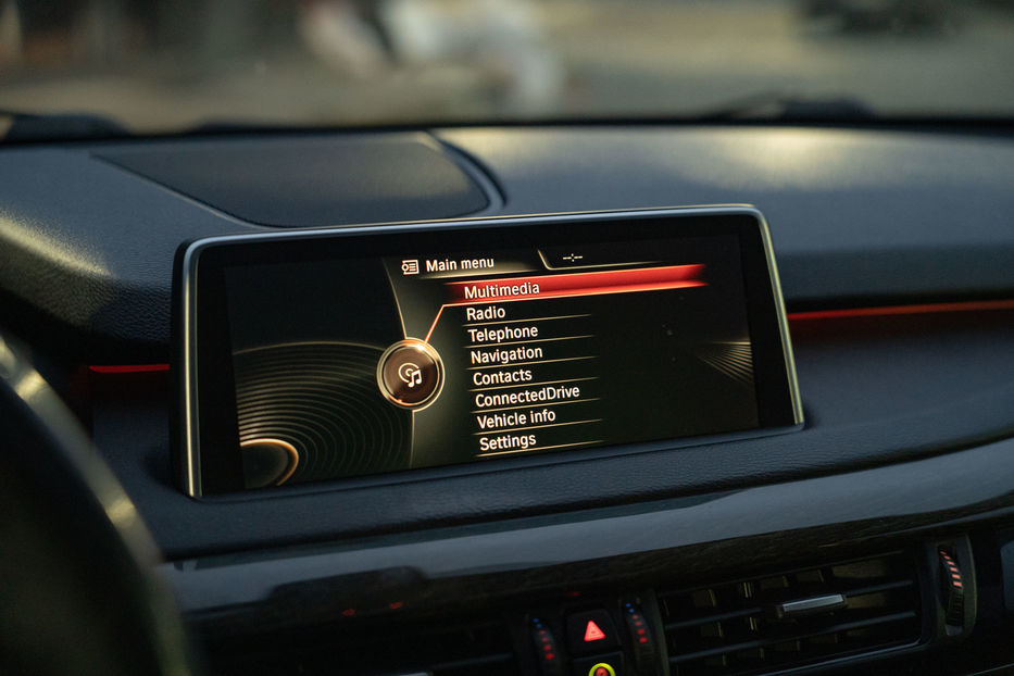 Продам BMW X5 35i xDrive 2015 года в Черновцах