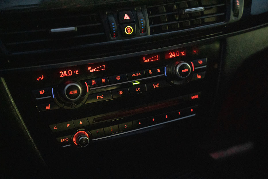 Продам BMW X5 35i xDrive 2015 года в Черновцах