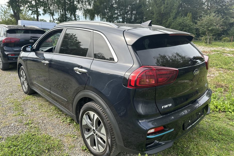 Продам Kia Niro 64квт  2021 года в Львове