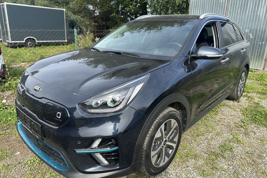 Продам Kia Niro 64квт  2021 года в Львове