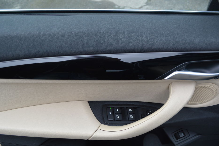 Продам BMW X1 2017 года в Одессе