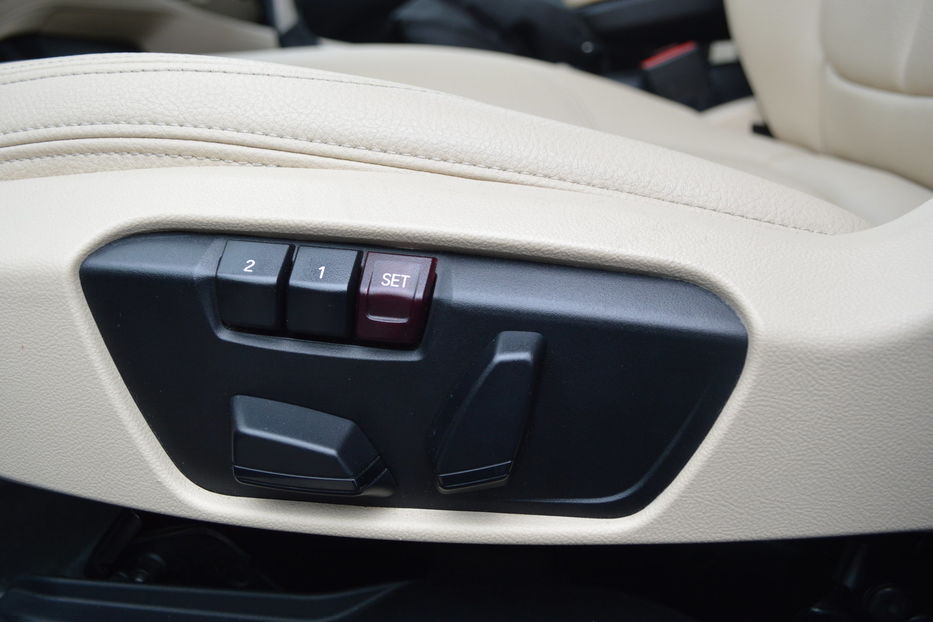 Продам BMW X1 2017 года в Одессе