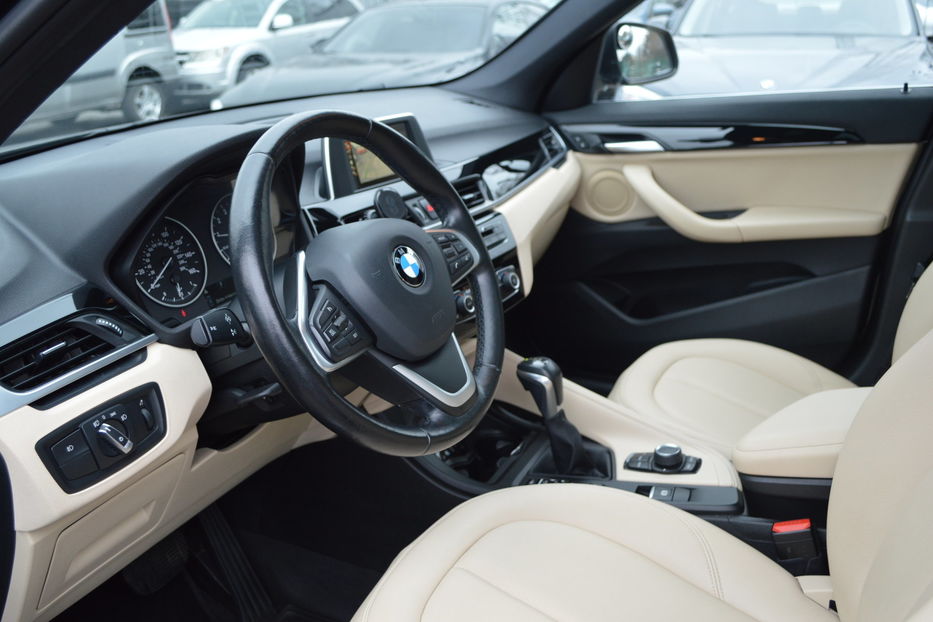 Продам BMW X1 2017 года в Одессе