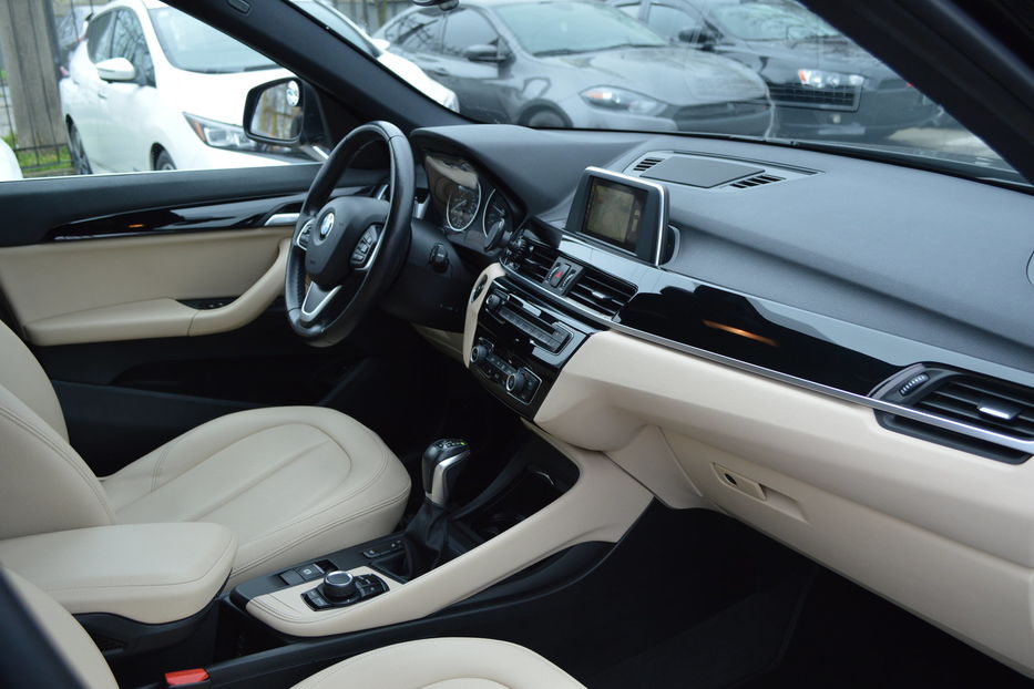 Продам BMW X1 2017 года в Одессе