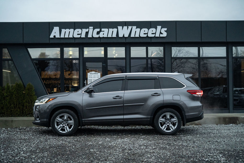 Продам Toyota Highlander Limited 2019 года в Черновцах