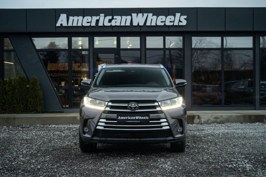 Продам Toyota Highlander Limited 2019 года в Черновцах