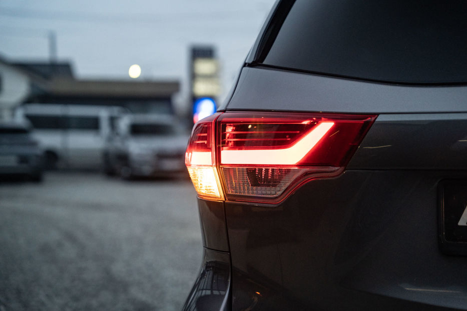 Продам Toyota Highlander Limited 2019 года в Черновцах