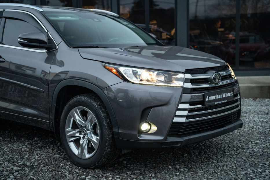 Продам Toyota Highlander Limited 2019 года в Черновцах