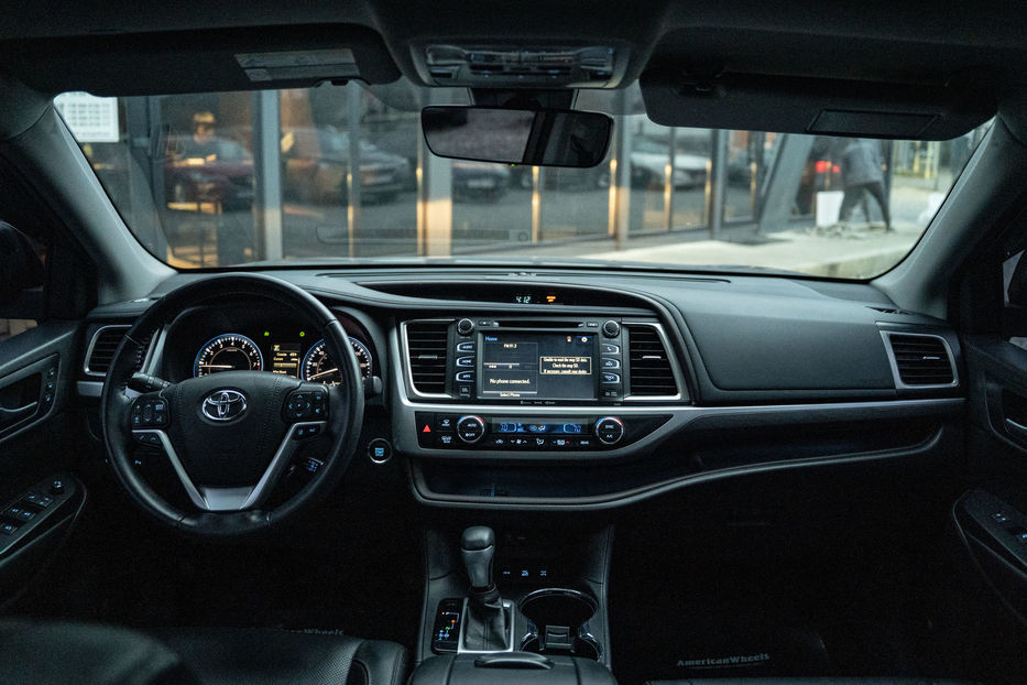 Продам Toyota Highlander Limited 2019 года в Черновцах