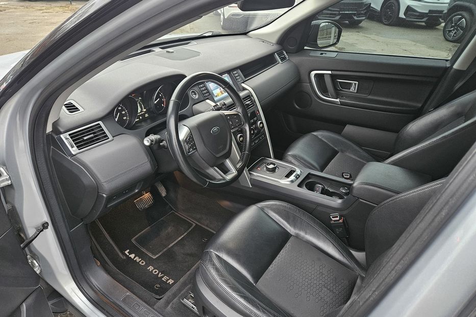 Продам Land Rover Discovery Sport 2016 года в Киеве