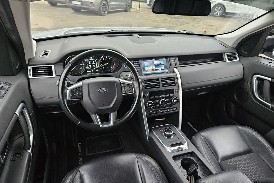 Продам Land Rover Discovery Sport 2016 года в Киеве