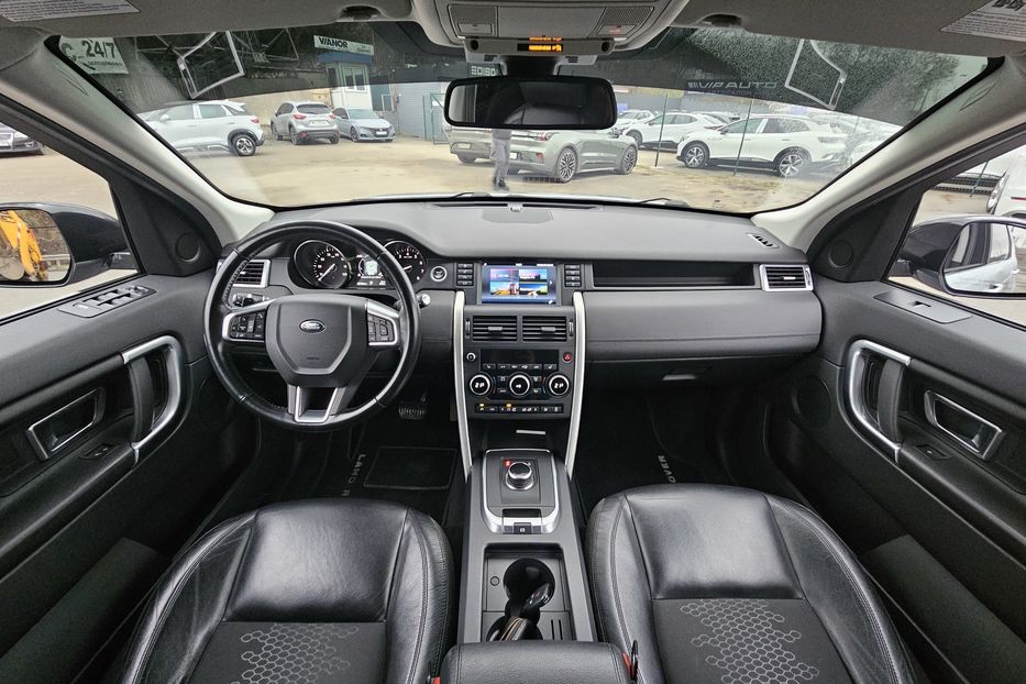 Продам Land Rover Discovery Sport 2016 года в Киеве