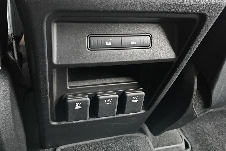 Продам Land Rover Discovery Sport 2016 года в Киеве