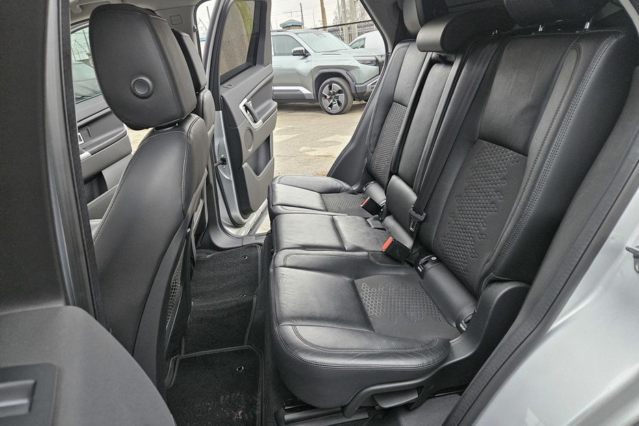 Продам Land Rover Discovery Sport 2016 года в Киеве