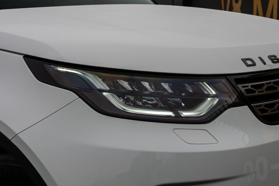 Продам Land Rover Discovery 2.0TDI SE 2018 года в Киеве