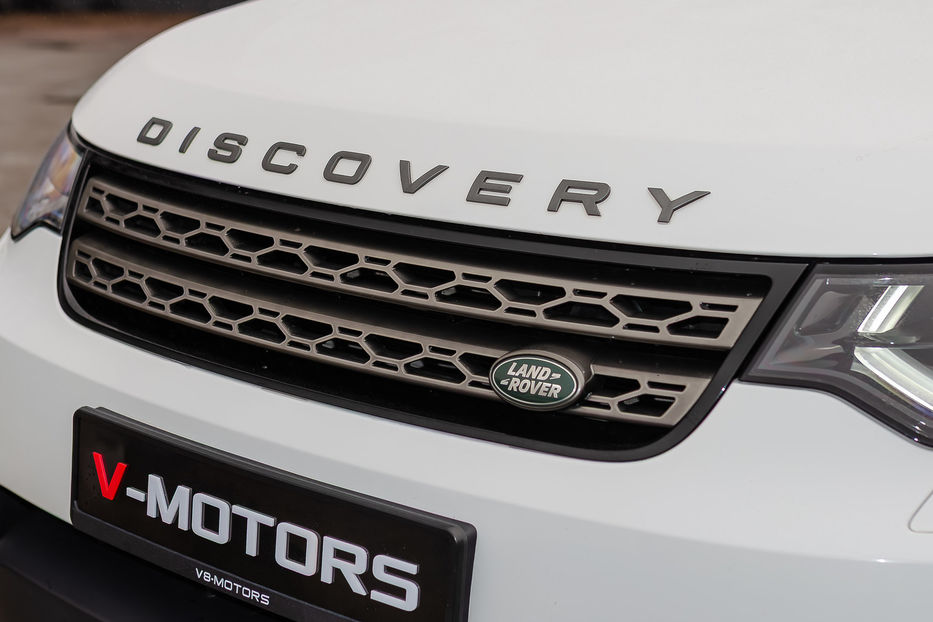 Продам Land Rover Discovery 2.0TDI SE 2018 года в Киеве
