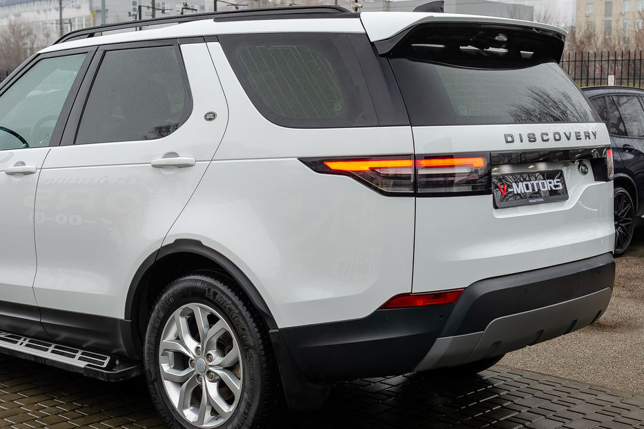 Продам Land Rover Discovery 2.0TDI SE 2018 года в Киеве