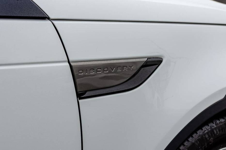 Продам Land Rover Discovery 2.0TDI SE 2018 года в Киеве