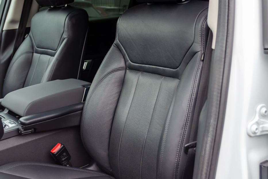 Продам Land Rover Discovery 2.0TDI SE 2018 года в Киеве