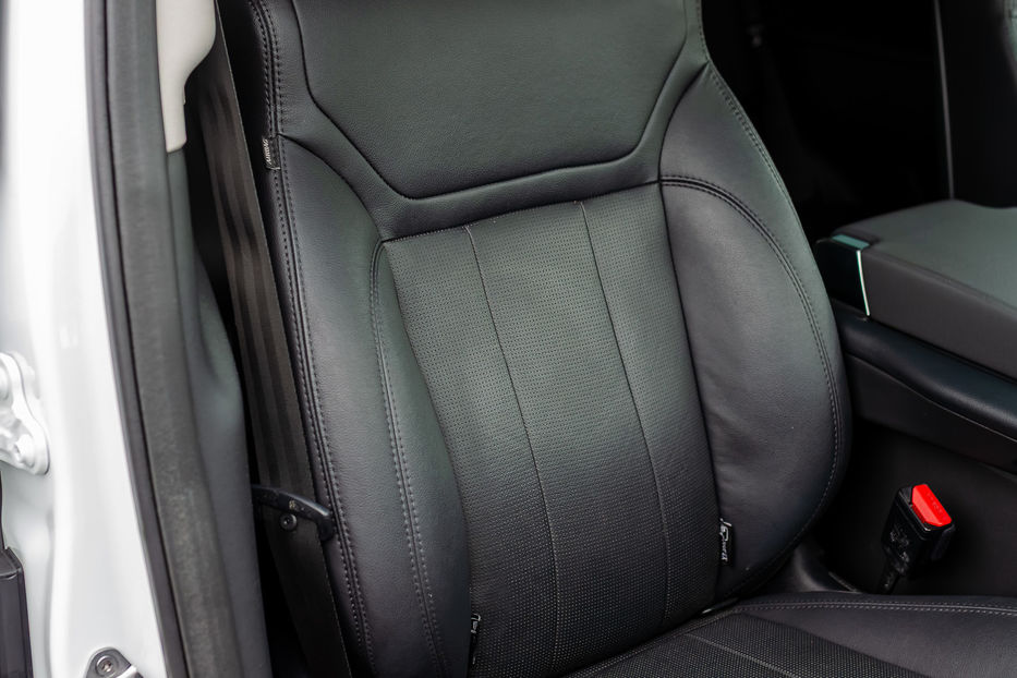 Продам Land Rover Discovery 2.0TDI SE 2018 года в Киеве