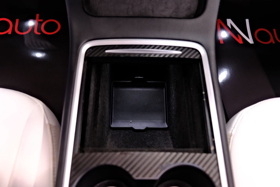 Продам Tesla Model 3 Dual Motor 2022 года в Одессе