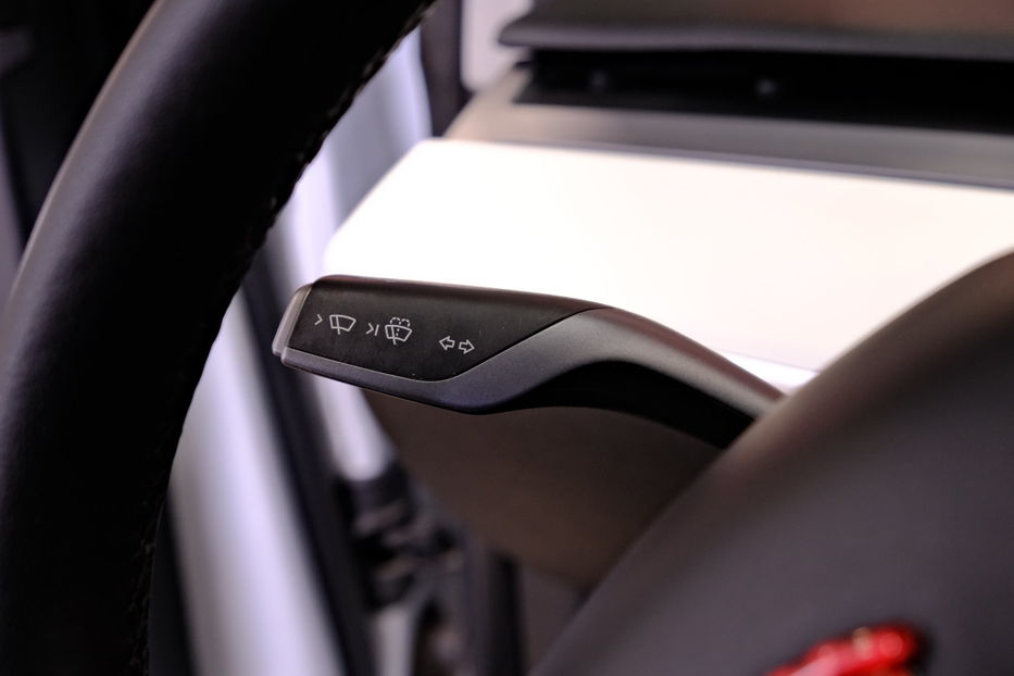 Продам Tesla Model 3 Dual Motor 2022 года в Одессе