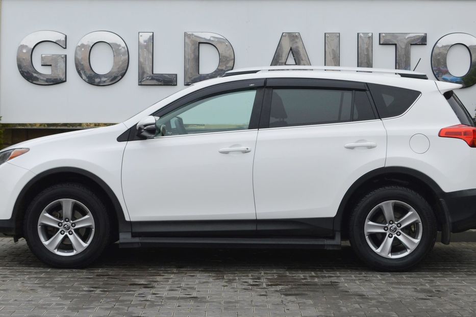 Продам Toyota Rav 4 XLE 2015 года в Одессе