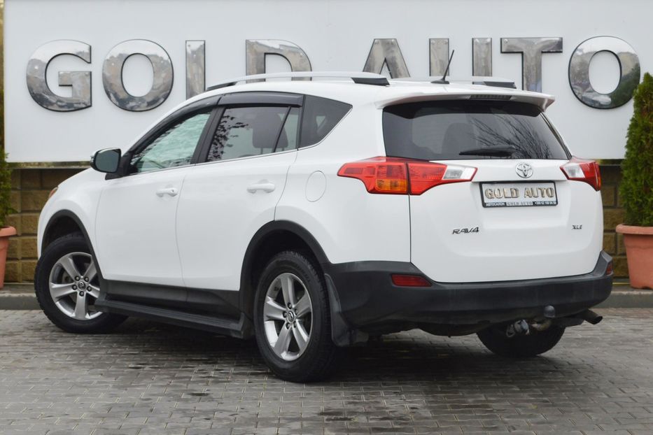 Продам Toyota Rav 4 XLE 2015 года в Одессе
