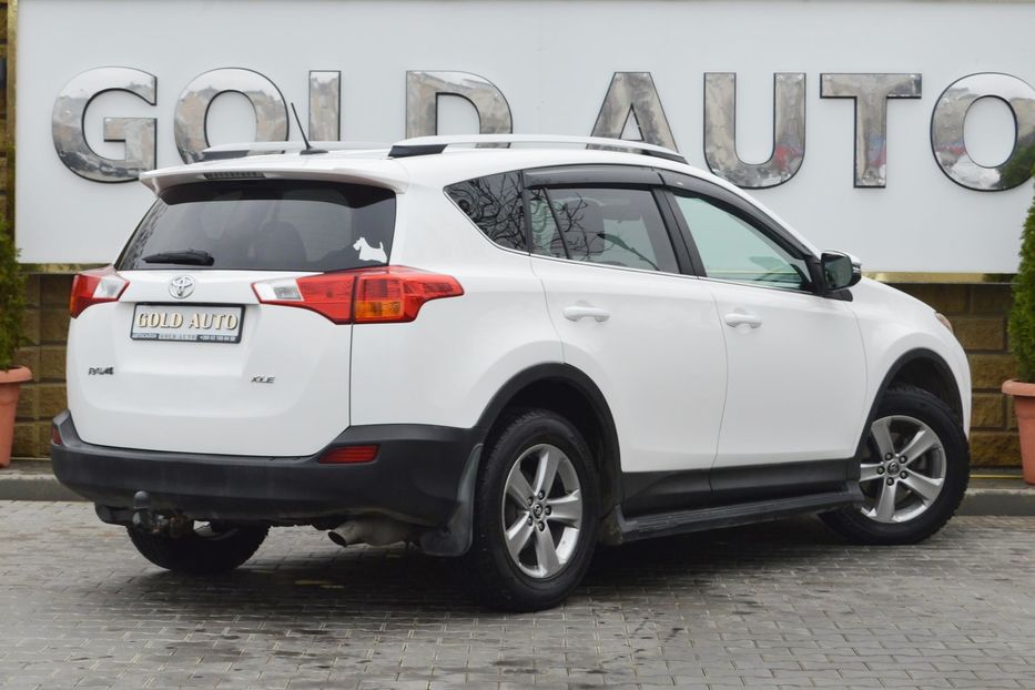 Продам Toyota Rav 4 XLE 2015 года в Одессе