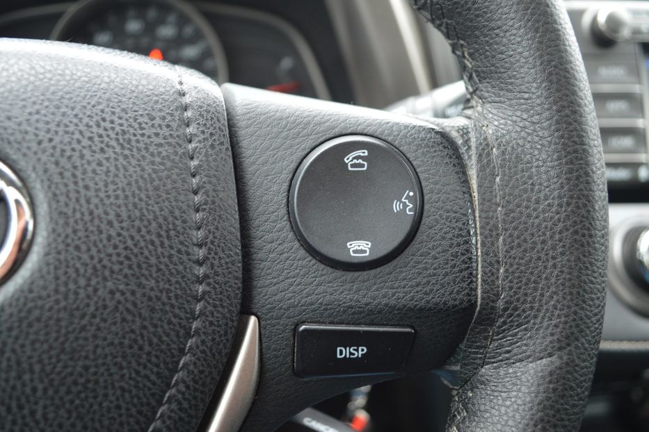 Продам Toyota Rav 4 XLE 2015 года в Одессе