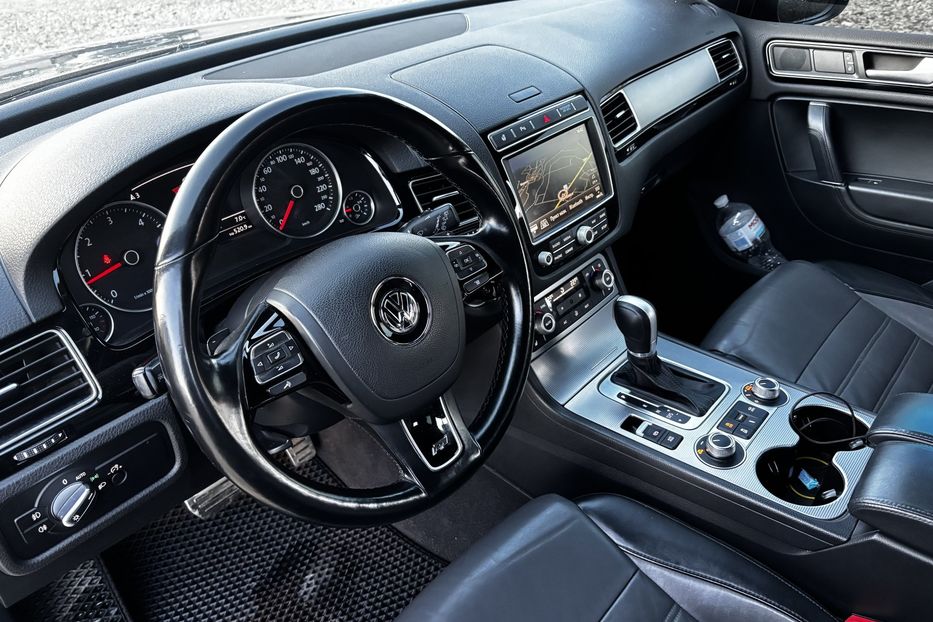 Продам Volkswagen Touareg R-line 2015 года в Львове