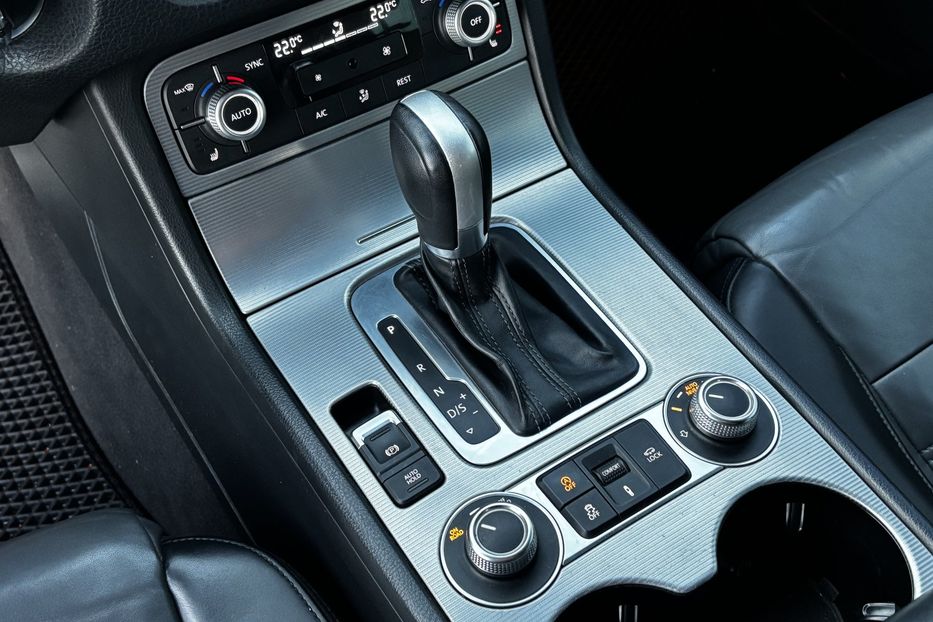 Продам Volkswagen Touareg R-line 2015 года в Львове