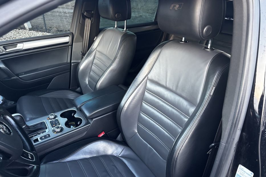 Продам Volkswagen Touareg R-line 2015 года в Львове