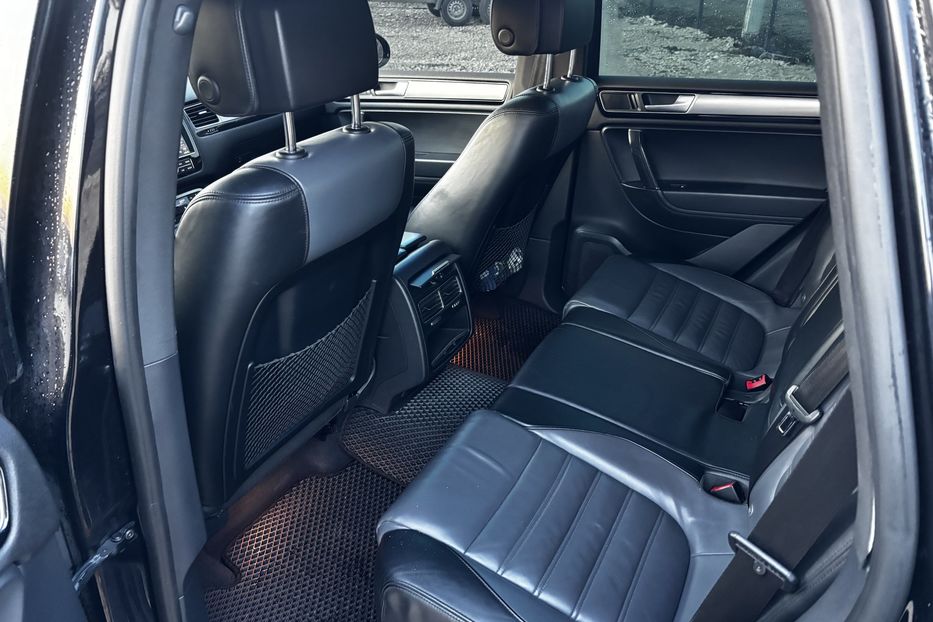 Продам Volkswagen Touareg R-line 2015 года в Львове