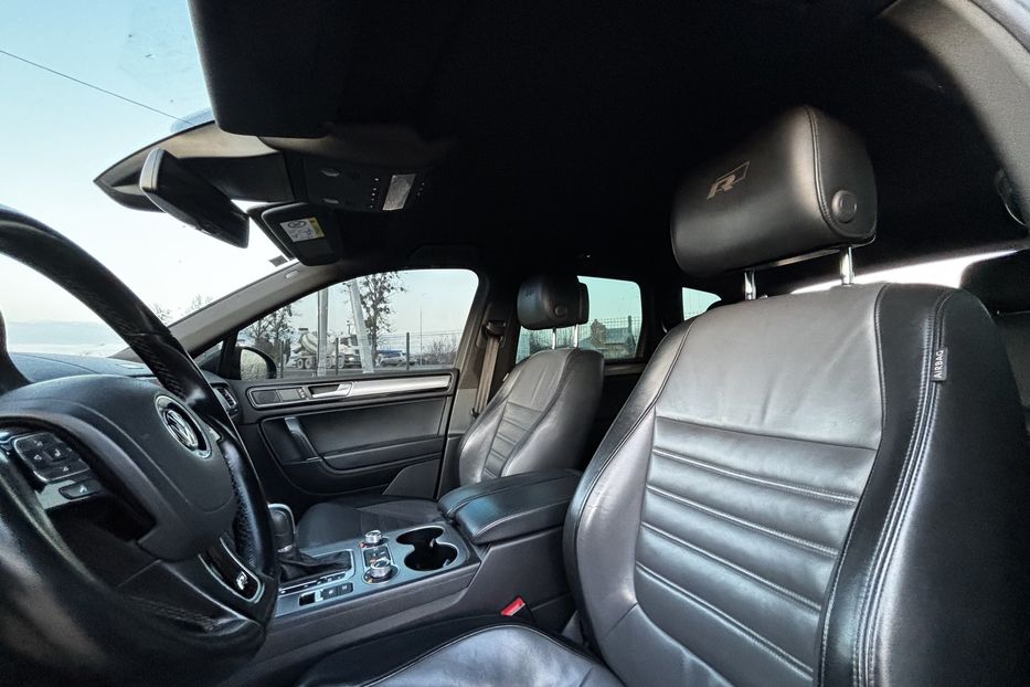 Продам Volkswagen Touareg R-line 2015 года в Львове