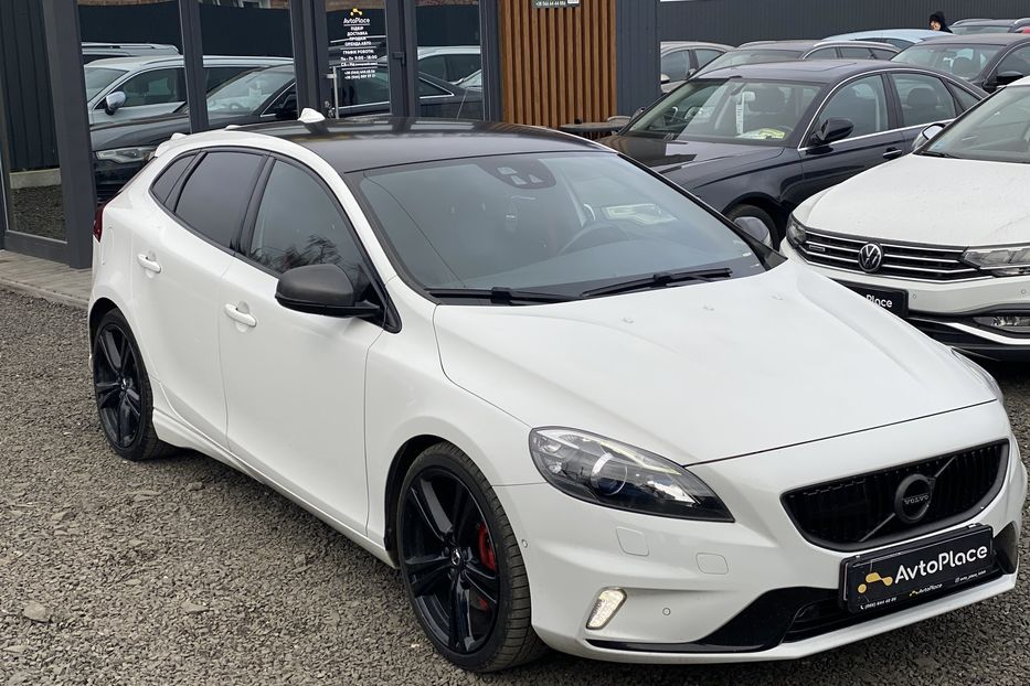 Продам Volvo V40 RDesign Carbon Edition 2015 года в Луцке