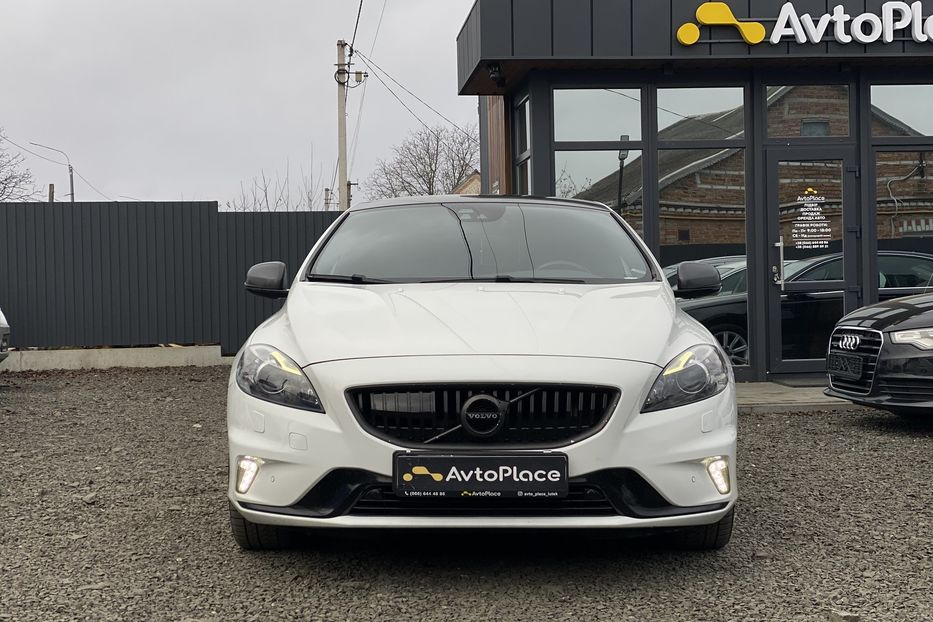 Продам Volvo V40 RDesign Carbon Edition 2015 года в Луцке