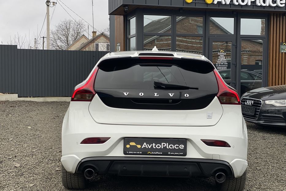 Продам Volvo V40 RDesign Carbon Edition 2015 года в Луцке