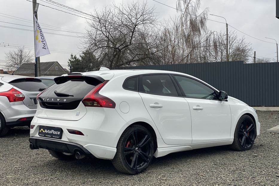 Продам Volvo V40 RDesign Carbon Edition 2015 года в Луцке