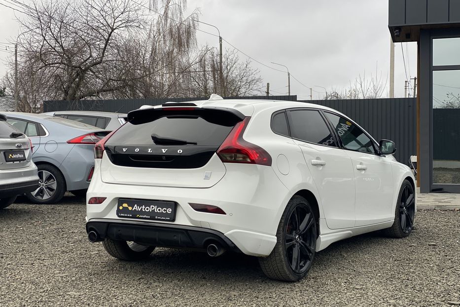 Продам Volvo V40 RDesign Carbon Edition 2015 года в Луцке