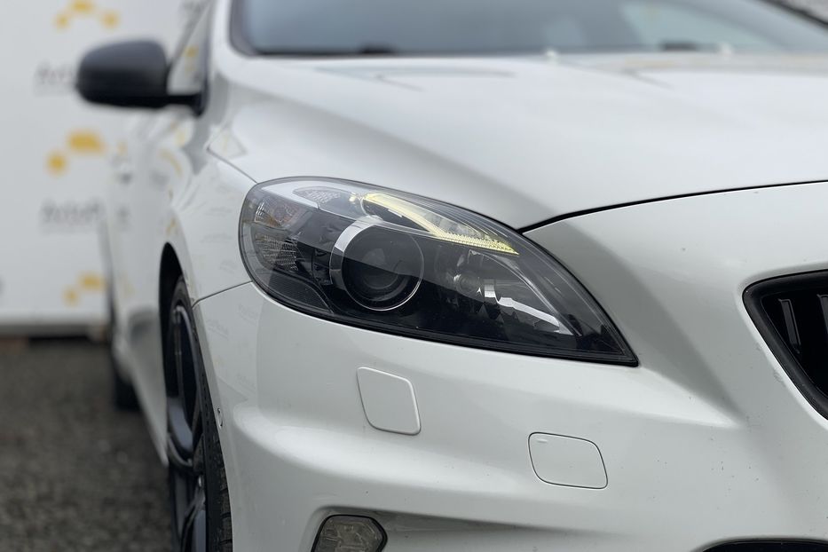 Продам Volvo V40 RDesign Carbon Edition 2015 года в Луцке